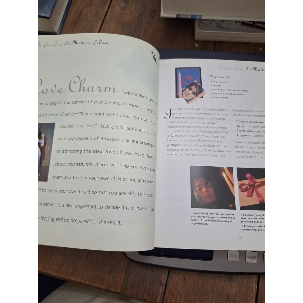 Spells & Charms Nicola de Pulford‎ 52 Charms and Spells Paperback Book 1999
